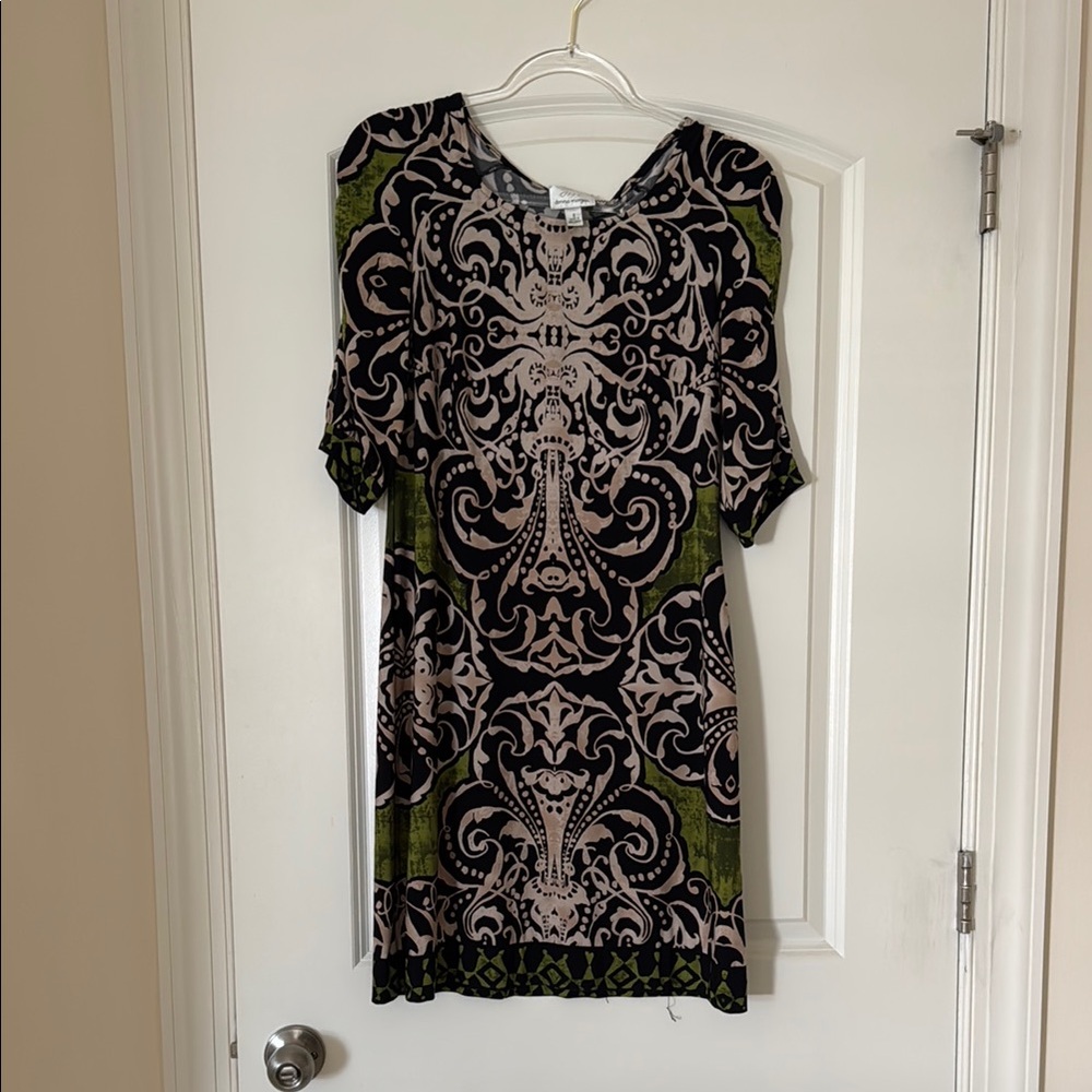 Donna Morgan Black & Beige Printed Short Sleeve Dress